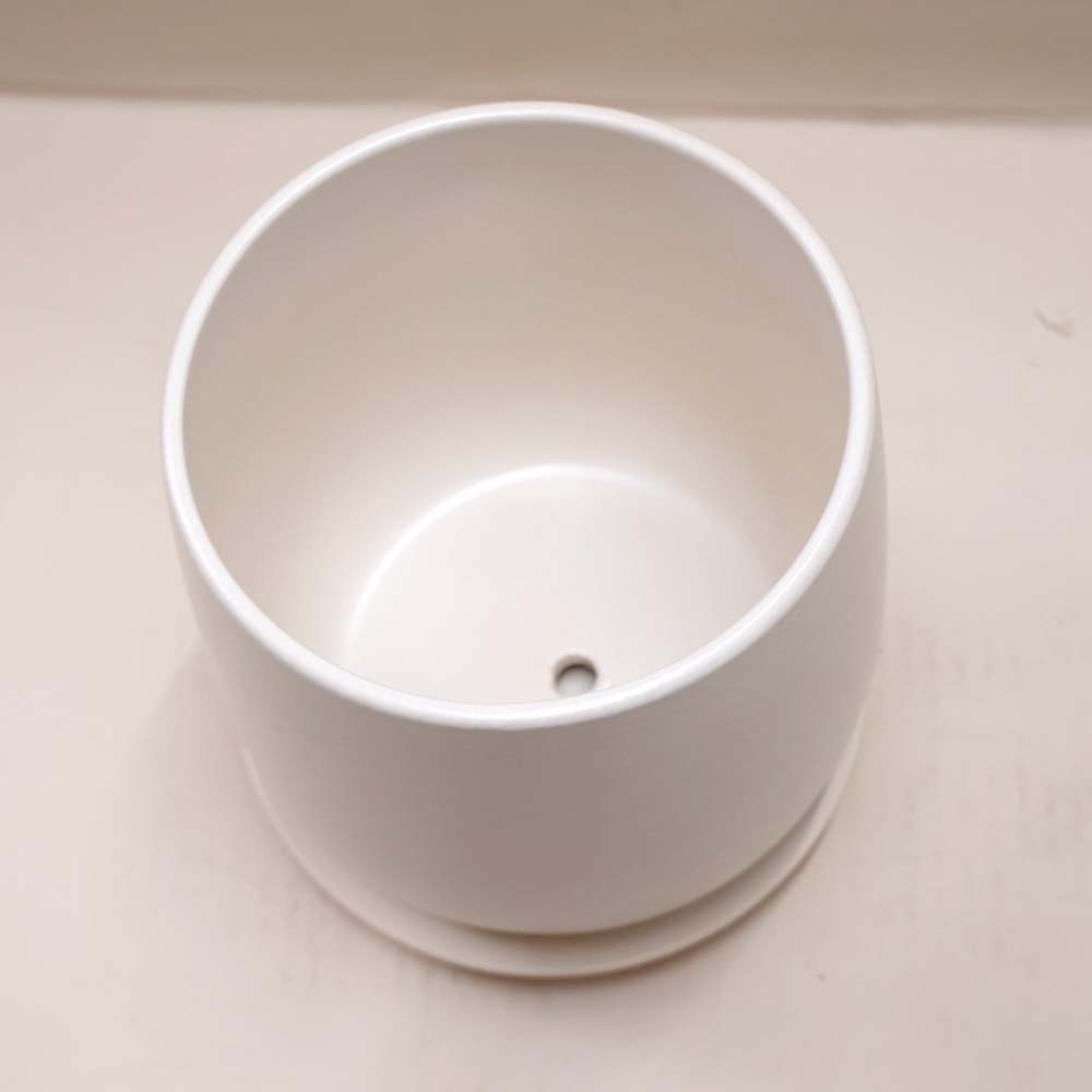 オスト　ボール　マットホワイト　２０ｃｍ