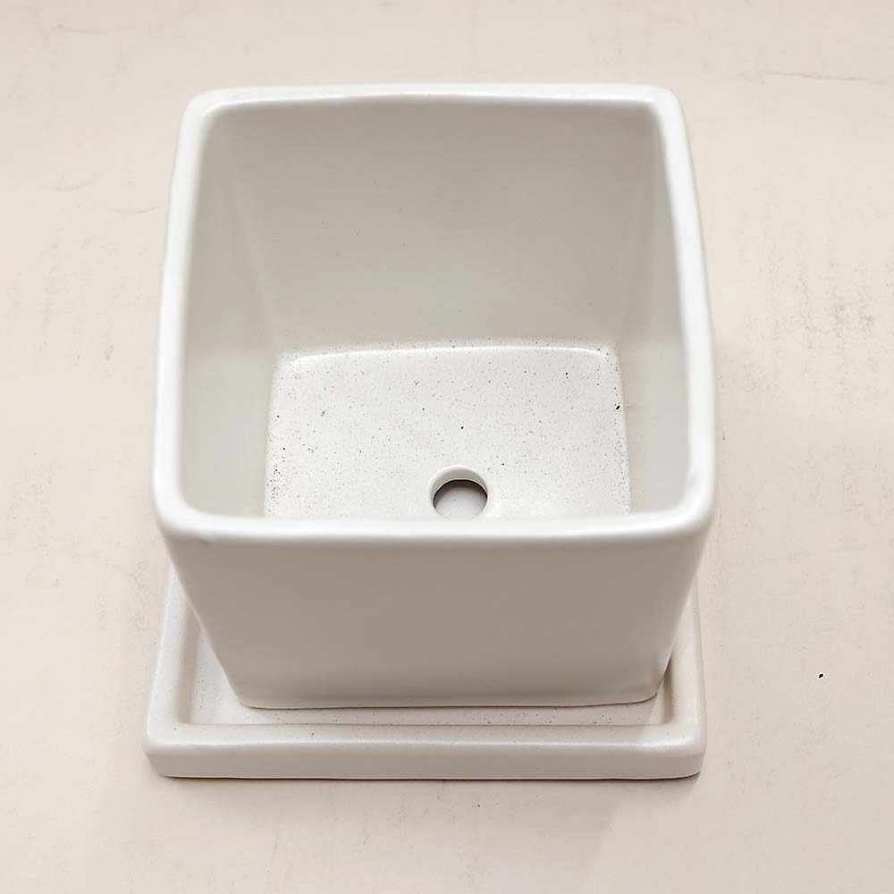 オスト　キューブ　マットホワイト　１１ｃｍ