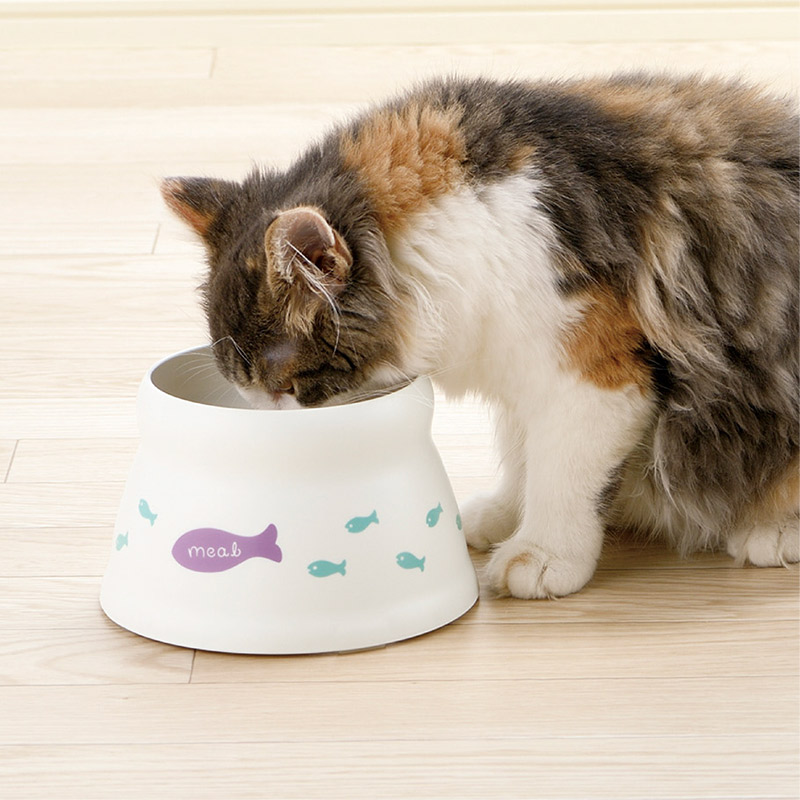 こぼれにくい脚付キャットディッシュ　SSホワイト