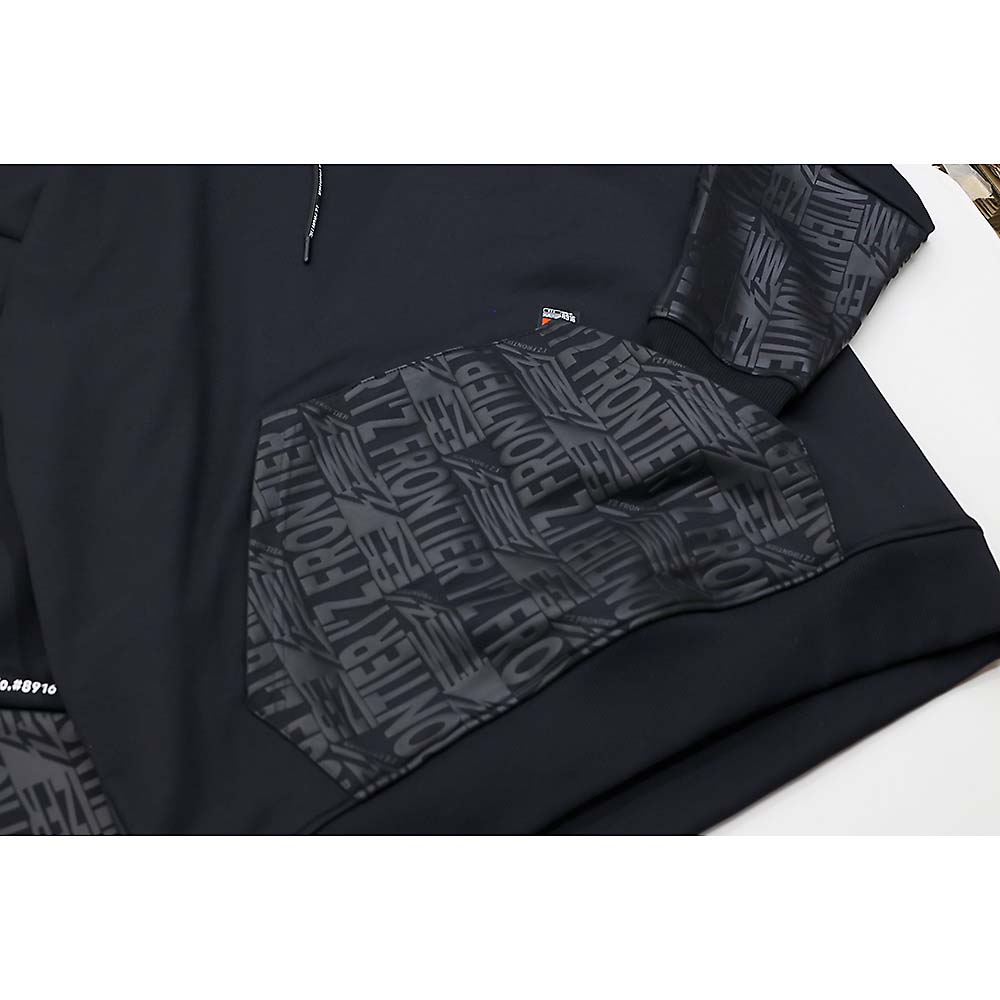 ８９１６アクティブパーカー　ブラックＬ　Ｌ